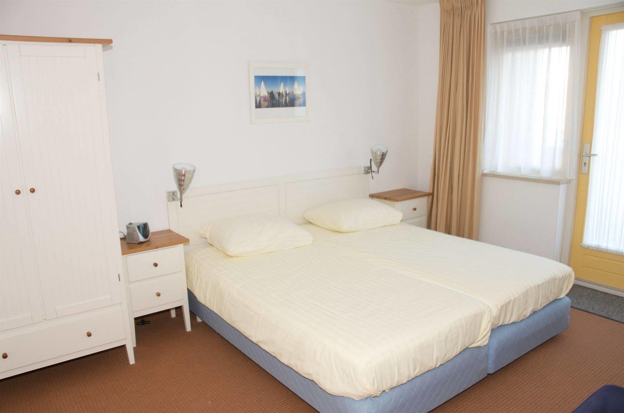דה קוח Hotel Kogerstaete Texel מראה חיצוני תמונה